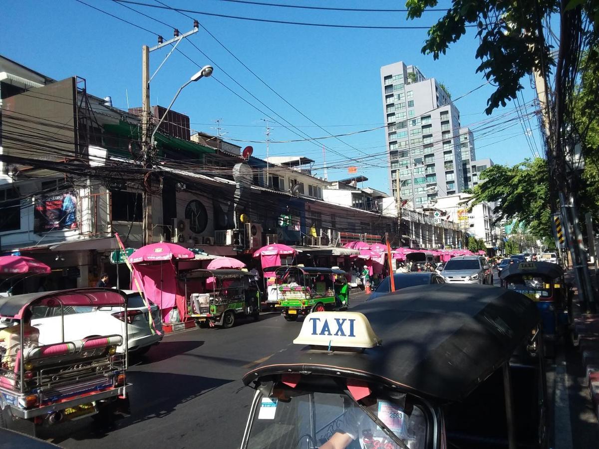 Pingplalee Female House Bed & Breakfast Bangkok Exterior photo